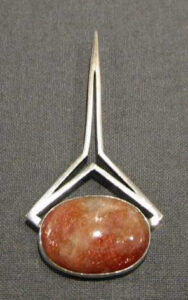 Øyvind Modahl pendant with Feltspar/Sunstone
