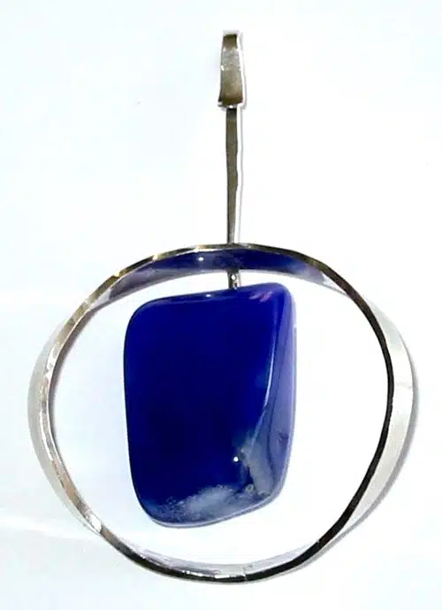 Silver pendant with blue Agate by Asbjørn Birkelund Scandinavian Mid Century Modern Jewelry from a scale production in his own workshop.