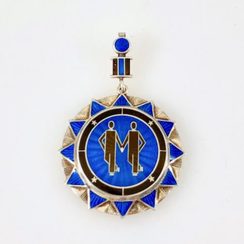 Discover the exquisite craftsmanship of a silver and enamel Zodiac Gemini pendant by David-Andersen, a true masterpiece of Art Deco design. Perfect for all astrology enthusiasts, as well as a high decorative value.