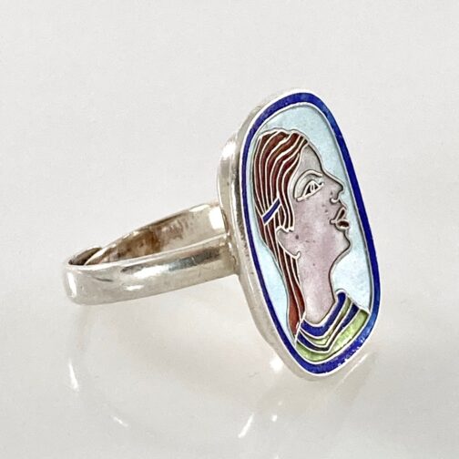 Ring by Einar Modahl, made in silver with enamel in Cloisonné technique. A hefty merge between antiquity and modern times.