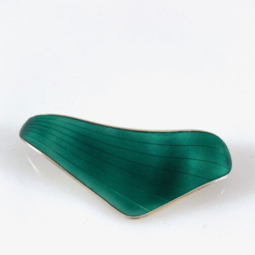 Organic silver enamel brooch by Øystein Balle, bridging the gap between traditionalist enamel works and a more experimental future.