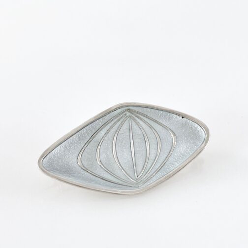 Brooch by O. F. Hjortdahl, challenging lines against a subdued enamel background. Probably the work of Olav Fritjof Hjortdahl's son Tore Hjortdahl.